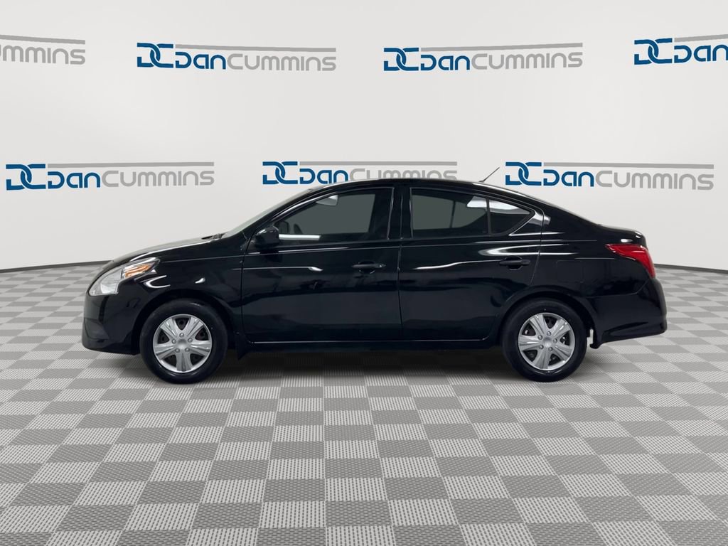Used 2017 Nissan Versa S FWD image 5