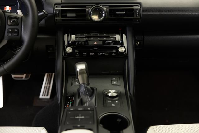 Used 2025 Lexus IS 350 F Sport w/ Navigation Package image 27