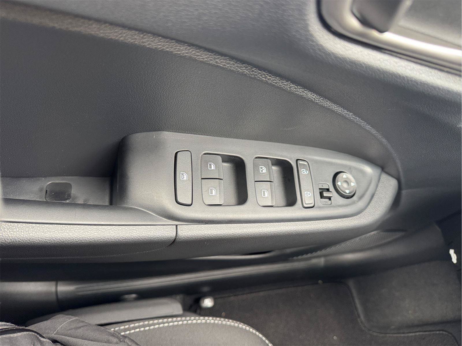 Certified 2026 Hyundai Venue SEL FWD image 22