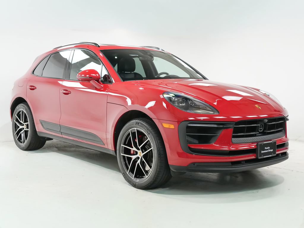 Certified 2025 Porsche Macan S image 7