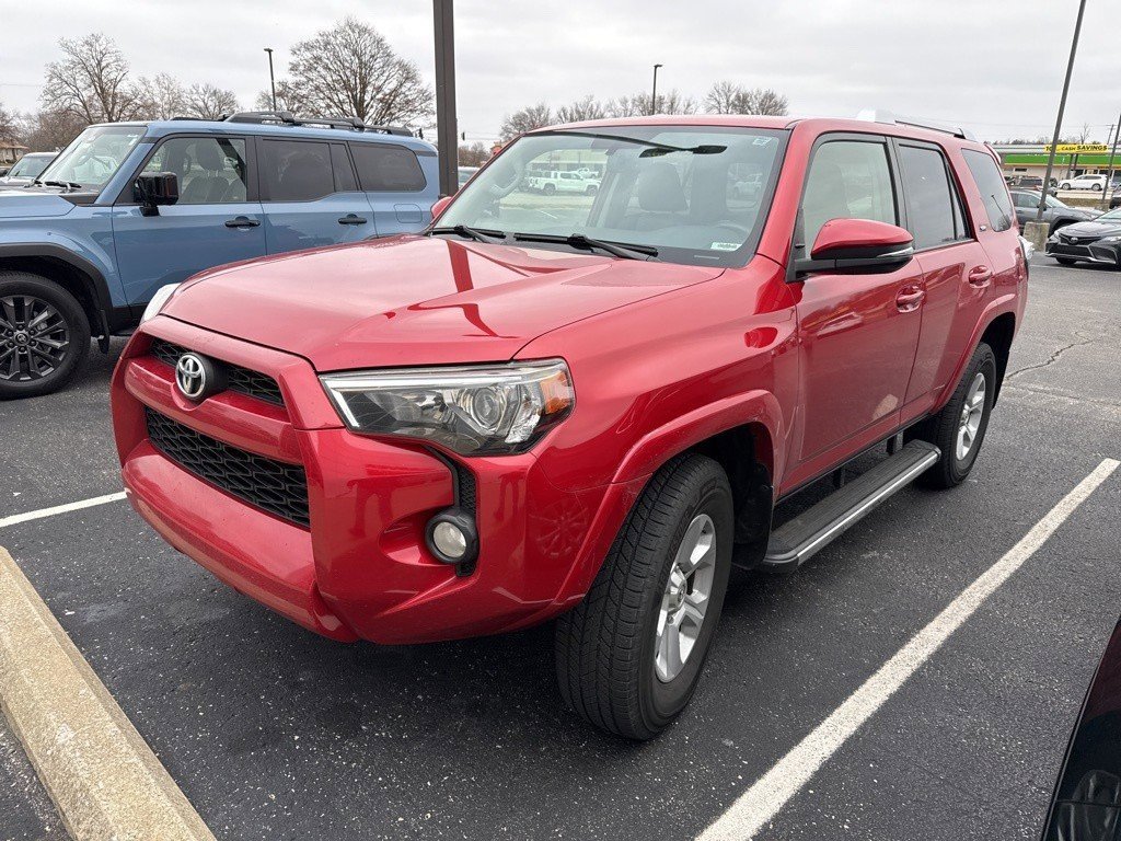 Used 2016 Toyota 4Runner SR5 image 3