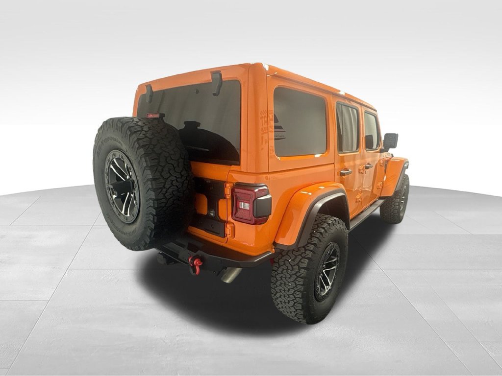 Used 2025 Jeep Wrangler Unlimited Rubicon w/ XTREMEE 35" Tire Package AWD/4WD image 8