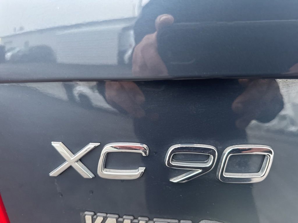 Used 2025 Volvo XC90 B5 Plus w/ Protection Package Premier image 18
