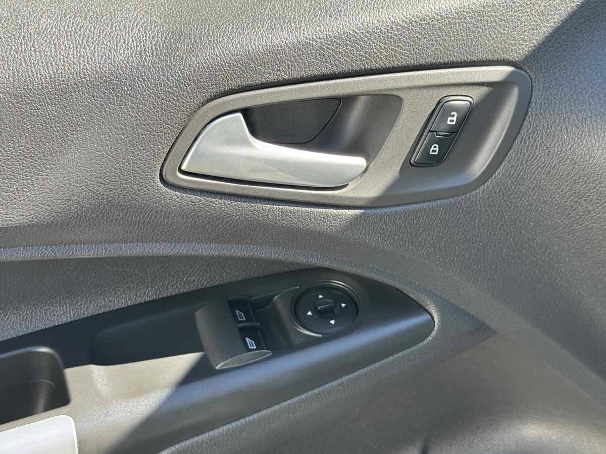 Used 2015 Ford Transit Connect XLT FWD image 25