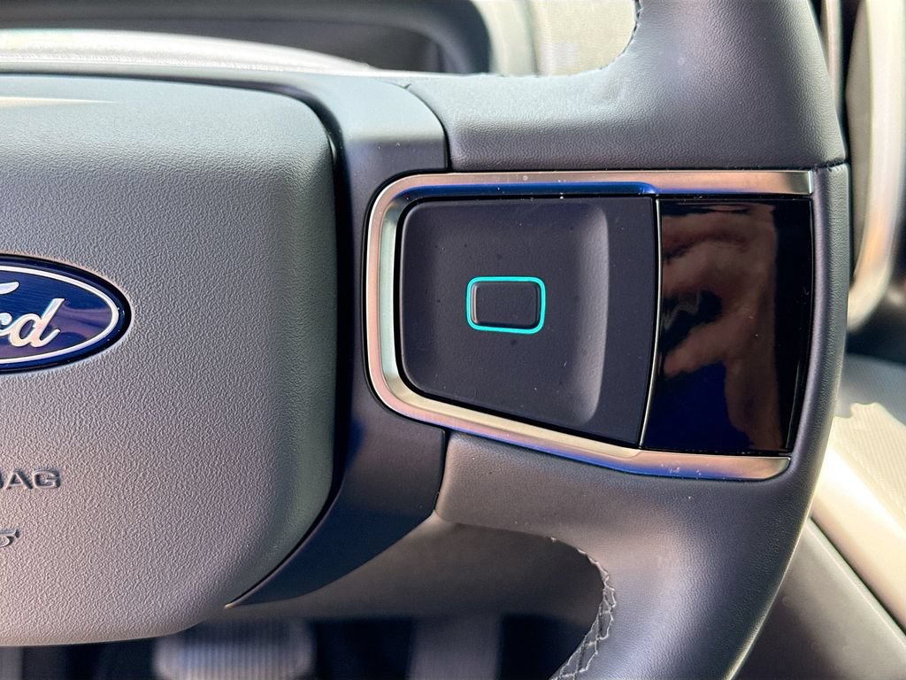 New 2026 Ford Expedition Active RWD image 13