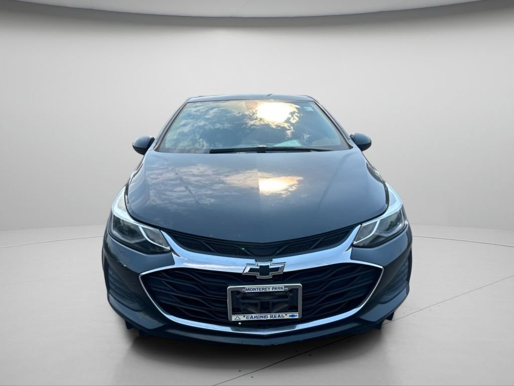 Used 2019 Chevrolet Cruze LT FWD image 3