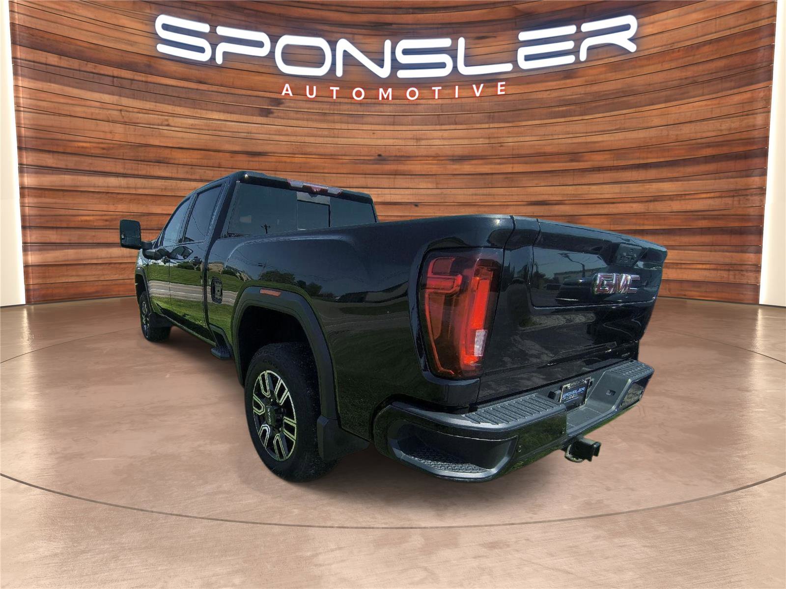 Used 2022 GMC Sierra 3500 AT4 w/ AT4 Premium Plus Package AWD/4WD image 3
