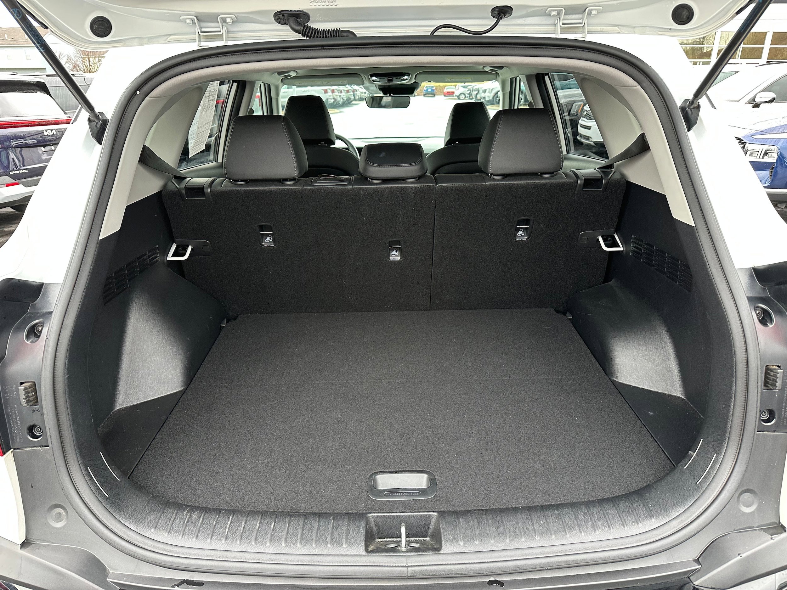 Used 2024 Kia Seltos EX image 10