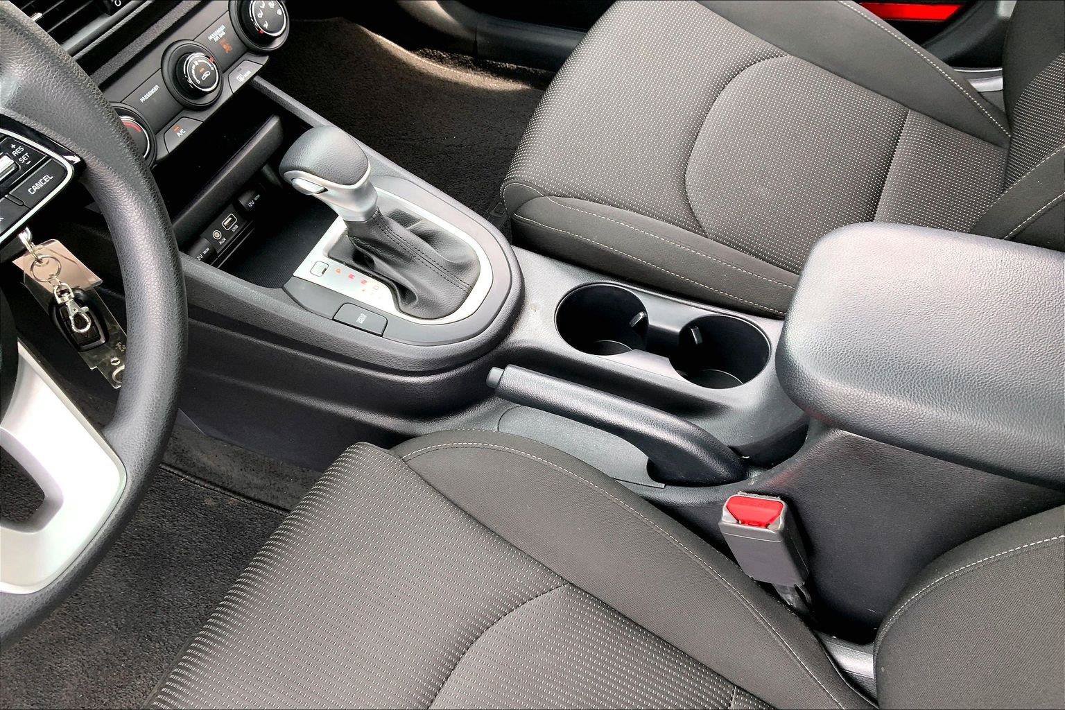 Used 2021 Kia Forte LXS FWD image 14