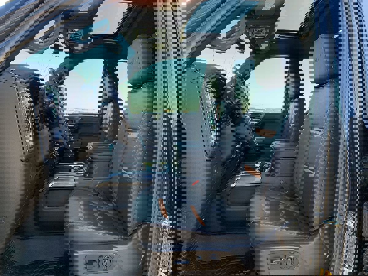 Used 2020 GMC Sierra 2500 AT4 w/ AT4 Premium Package image 34