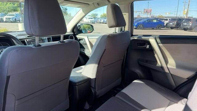 Used 2014 Toyota RAV4 XLE AWD/4WD image 11