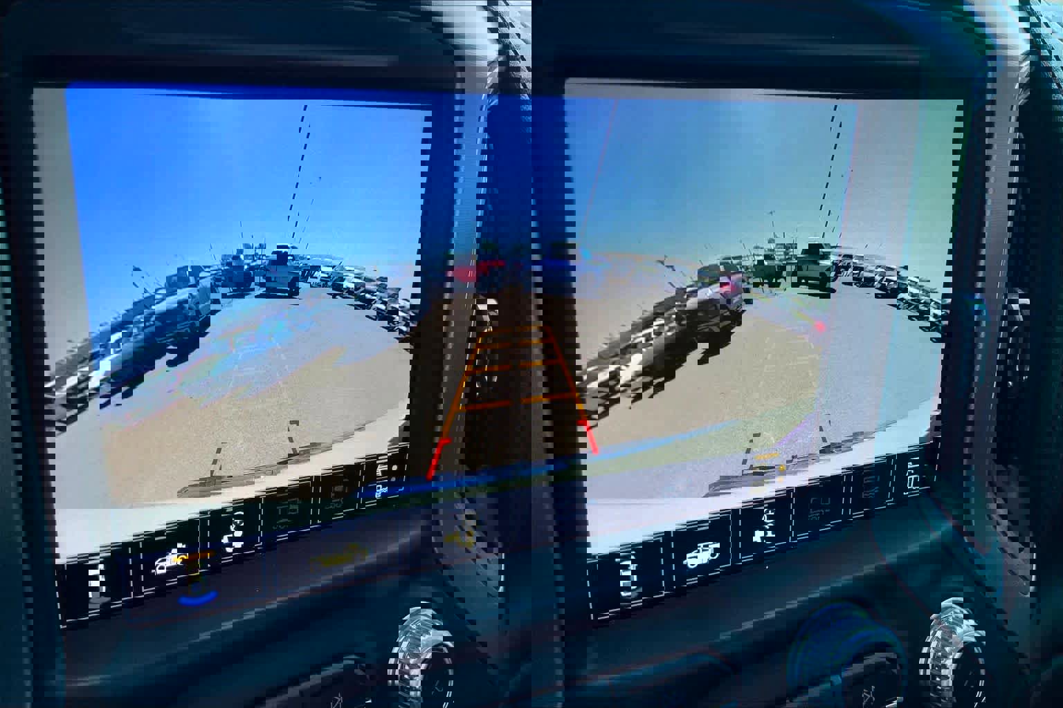 Used 2020 GMC Sierra 2500 SLE w/ SLE Convenience Package image 27