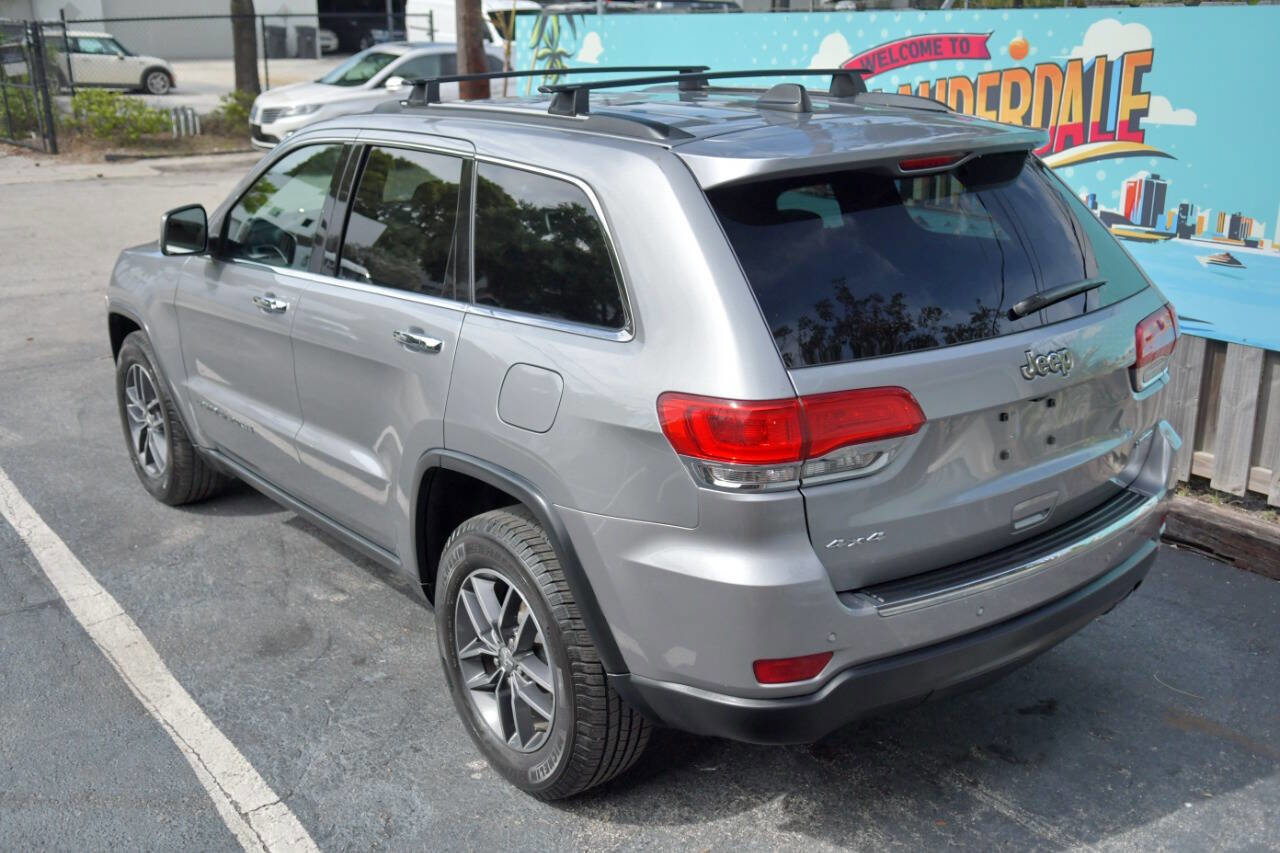 Used 2018 Jeep Grand Cherokee Limited AWD/4WD image 6