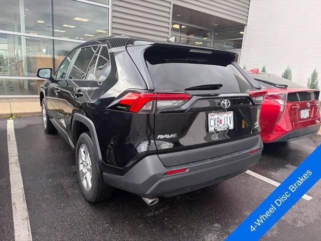 Used 2021 Toyota RAV4 XLE w/ XLE Grade Weather Package AWD/4WD image 7