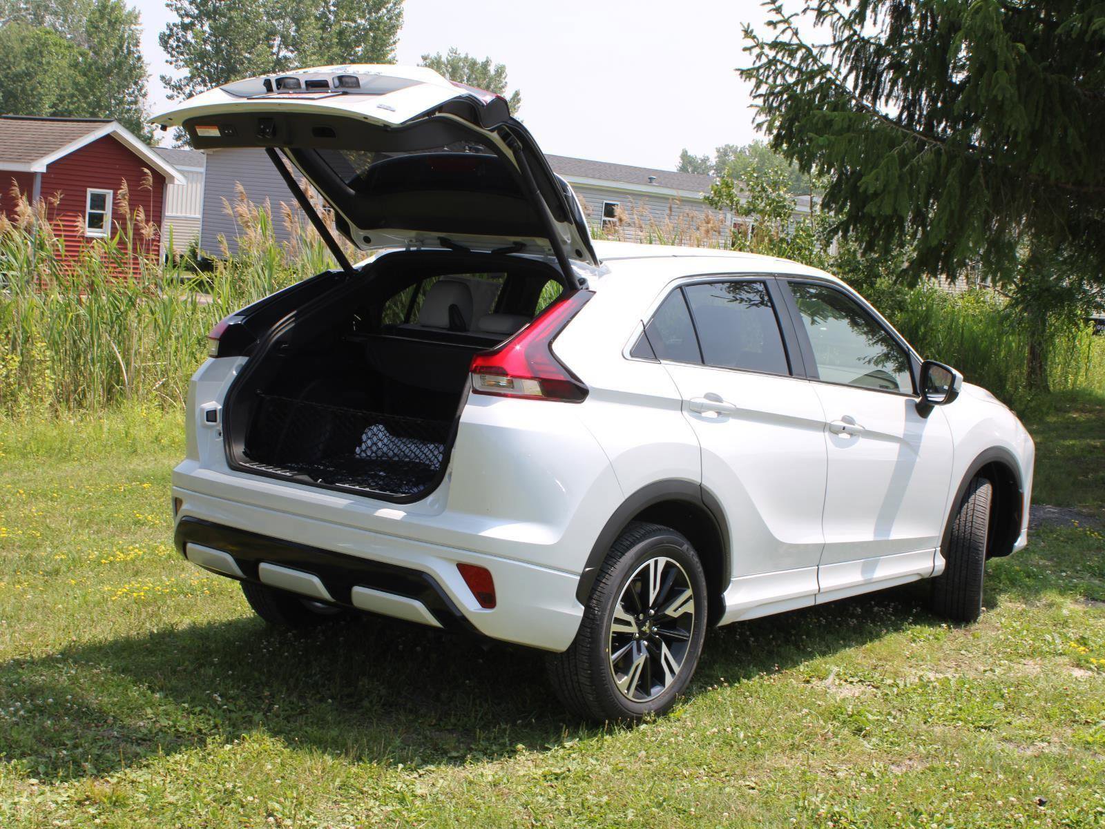New 2025 Mitsubishi Eclipse Cross SEL image 12