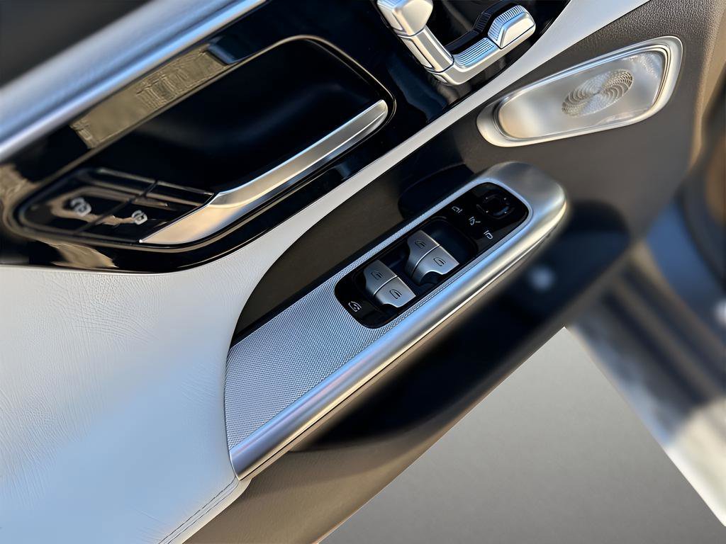 New 2026 Mercedes-Benz GLC 300 4MATIC image 13