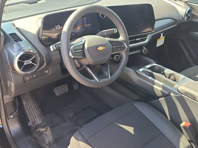 New 2026 Chevrolet Equinox EV LT w/ LPO, Blackout Package FWD image 20