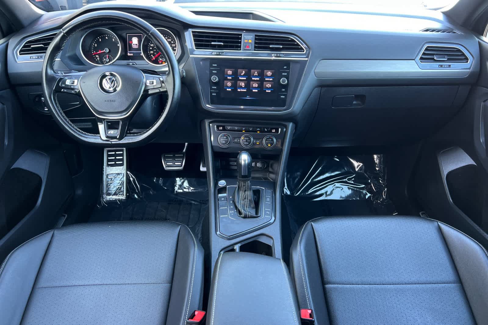 Used 2021 Volkswagen Tiguan SE R-Line FWD image 3