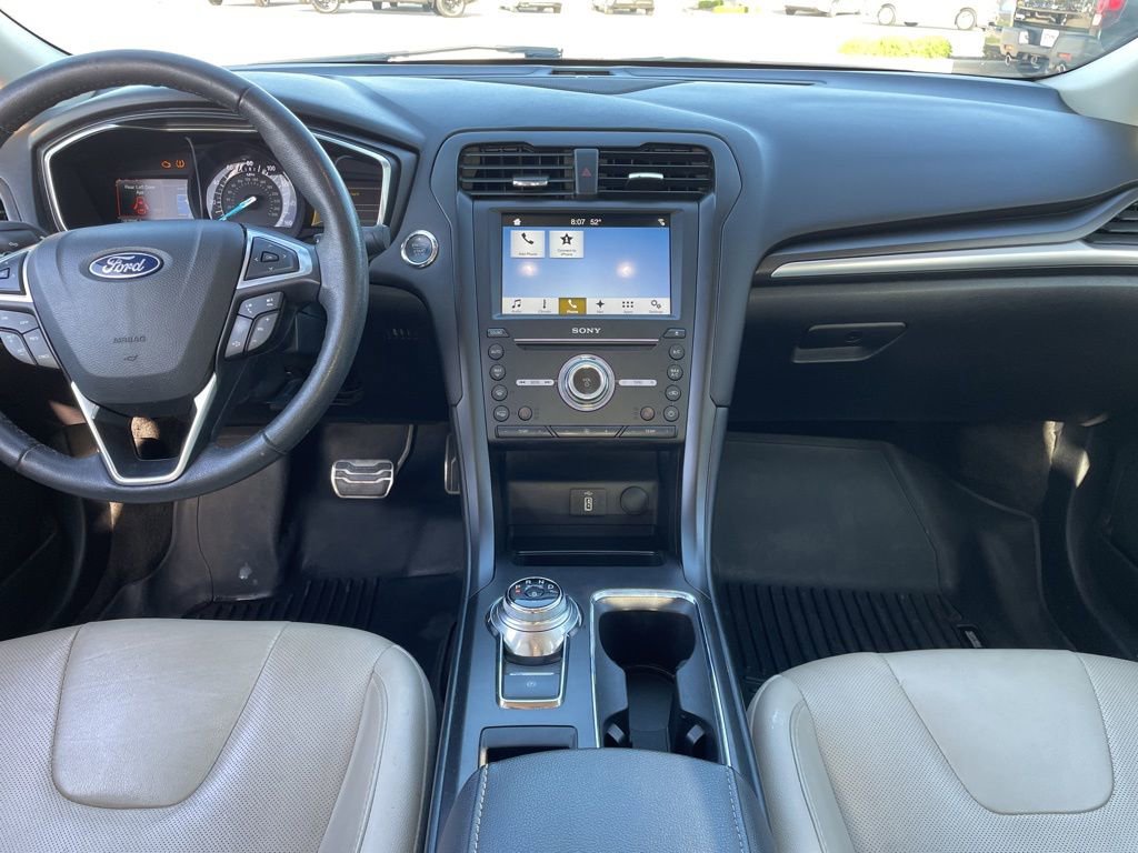 Used 2018 Ford Fusion Titanium AWD/4WD image 11