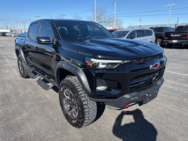 Used 2023 Chevrolet Colorado ZR2 w/ ZR2 Convenience Package III AWD/4WD image 12