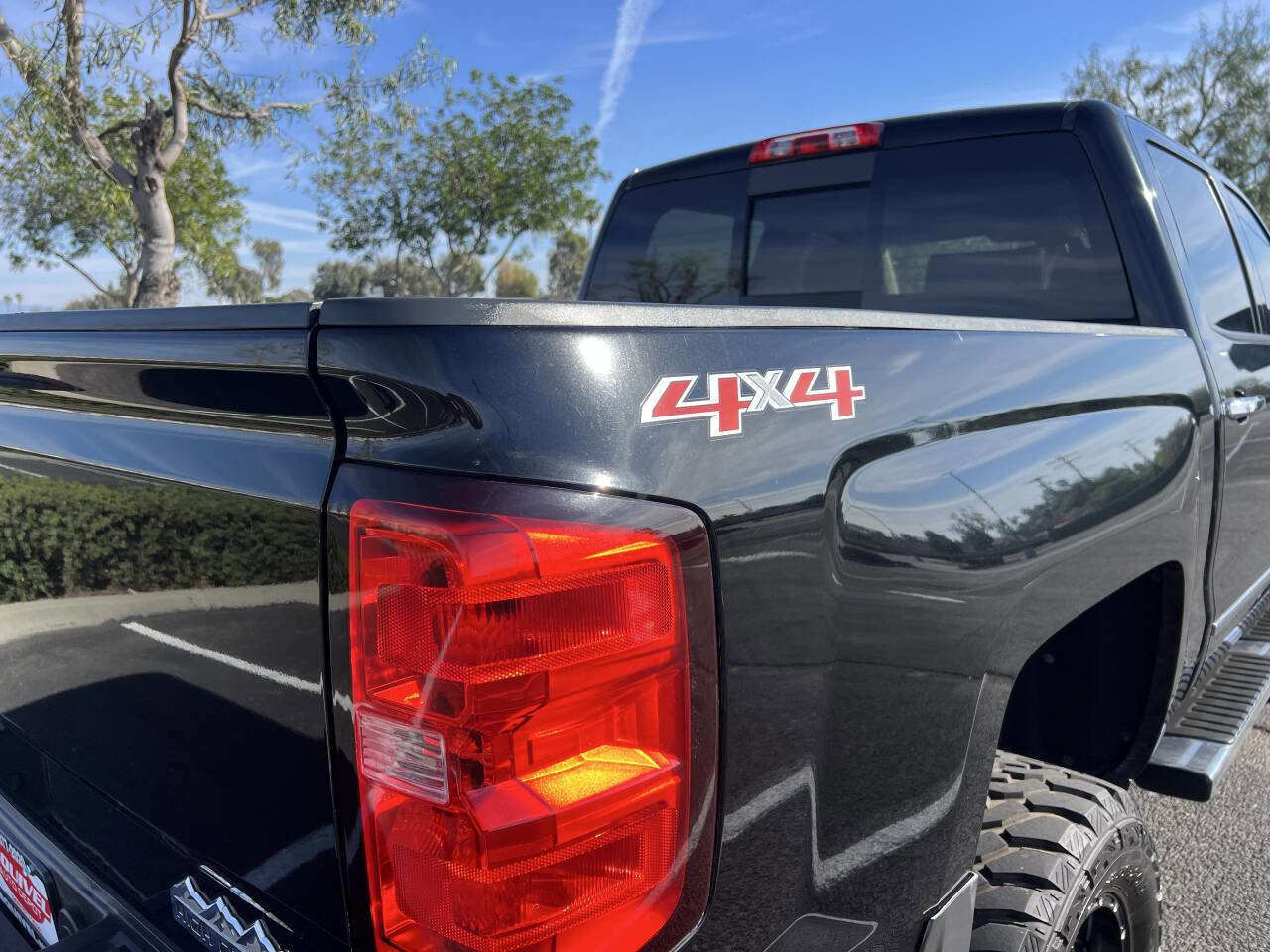 Used 2014 Chevrolet Silverado 1500 High Country w/ High Country Premium Package image 13