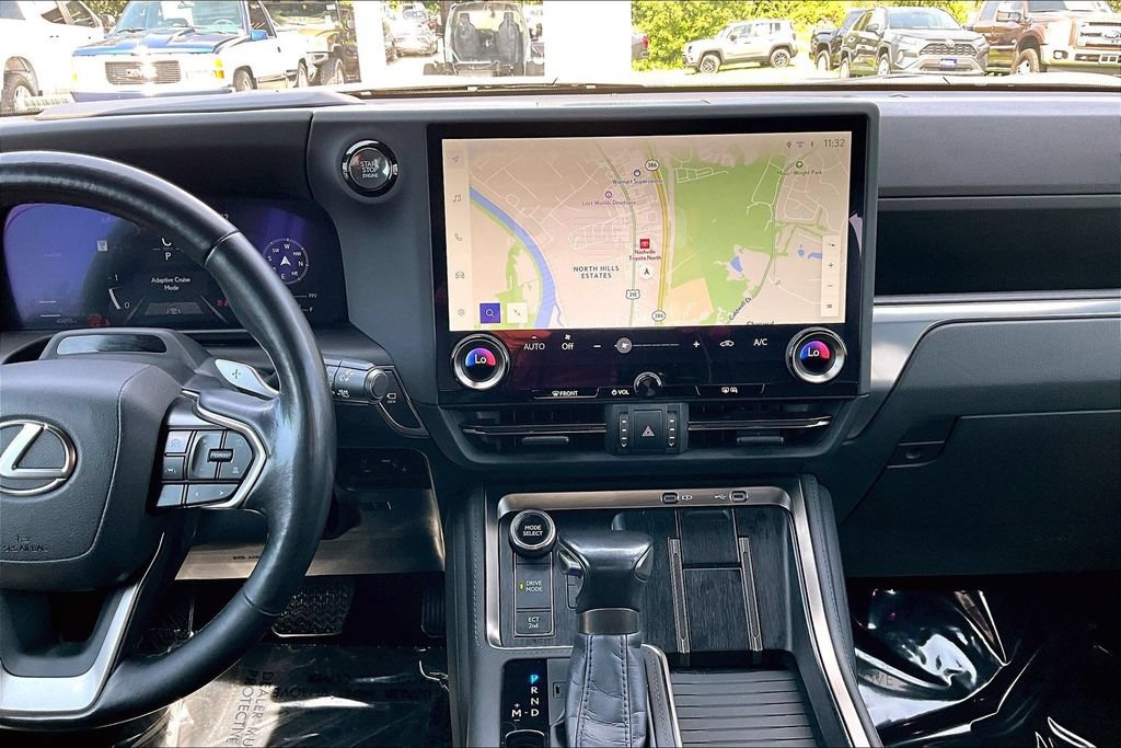 Used 2024 Lexus GX 550 w/ Cold Area Package AWD/4WD image 11
