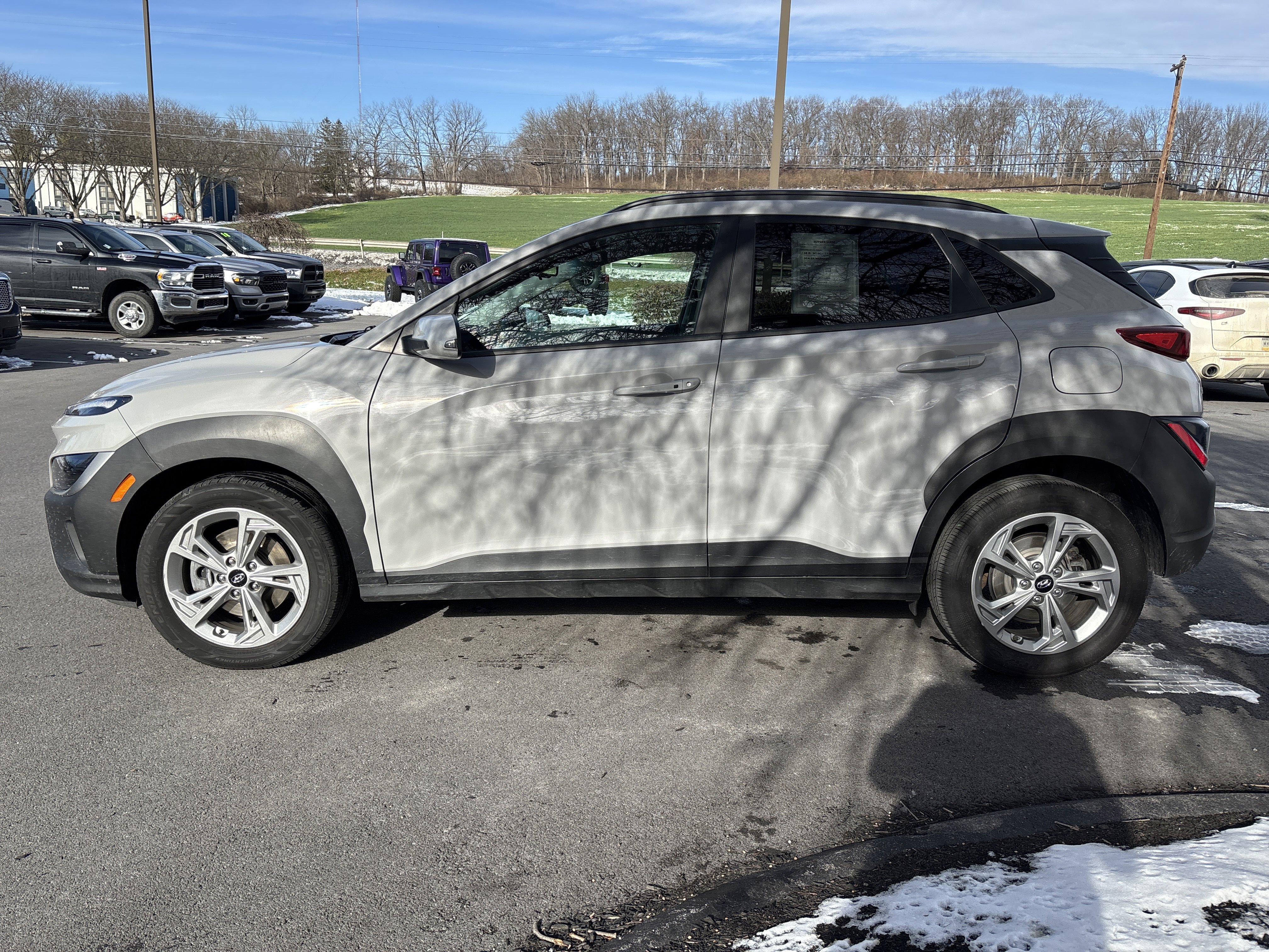 Used 2023 Hyundai Kona SEL image 7