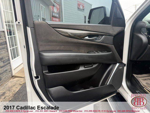 Used 2017 Cadillac Escalade Platinum image 9