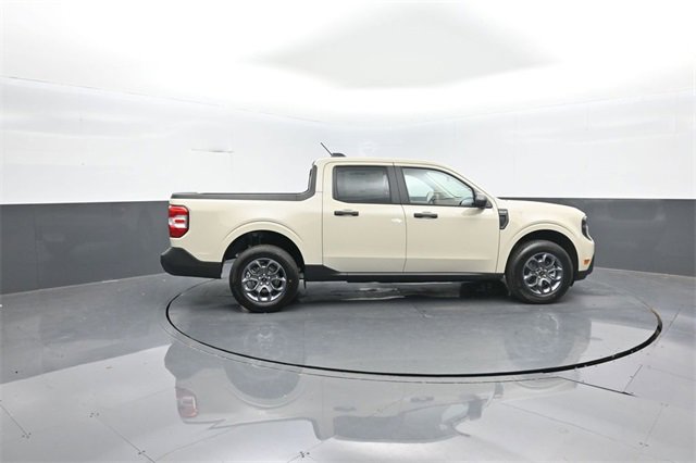 New 2025 Ford Maverick XLT image 8