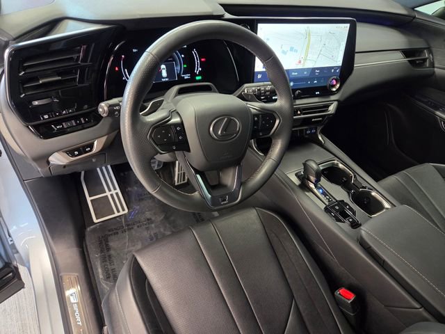 Used 2024 Lexus RX 500h F Sport w/ Convenience Package image 4