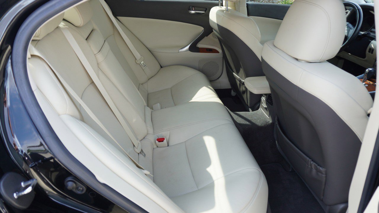 Used 2009 Lexus IS 250 RWD image 12