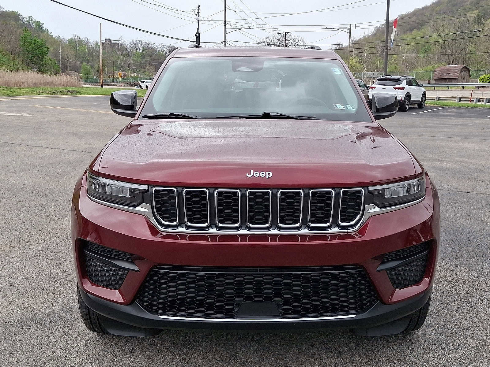 Used 2023 Jeep Grand Cherokee Laredo w/ Luxury Tech Group I image 2