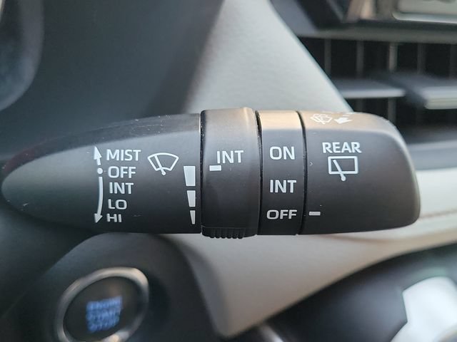 Used 2020 Toyota RAV4 XLE FWD image 29