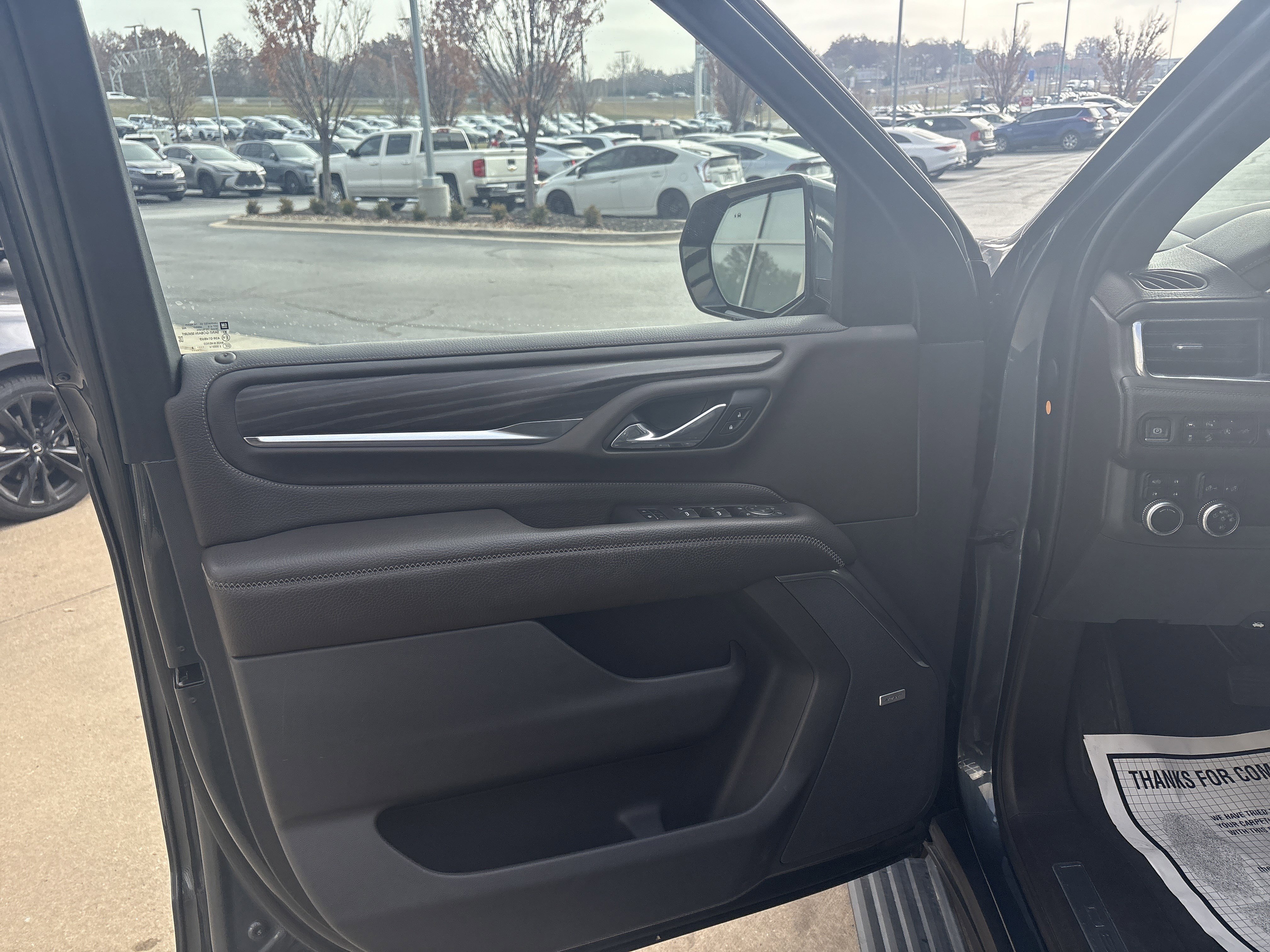 Used 2021 GMC Yukon Denali w/ Denali Premium Package image 14