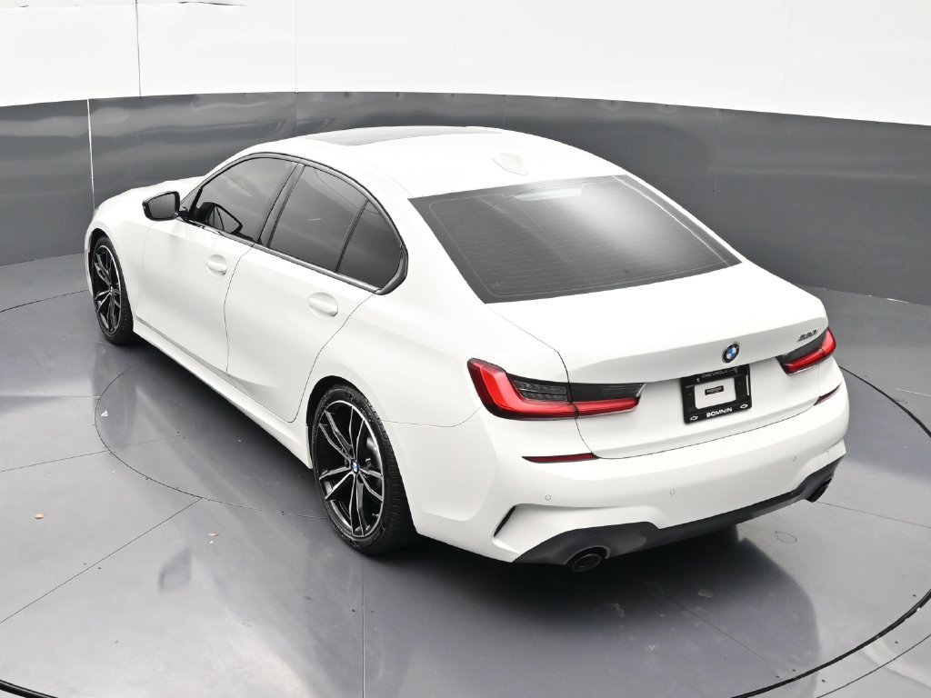 Used 2021 BMW 330i Sedan w/ M Sport Package RWD image 18
