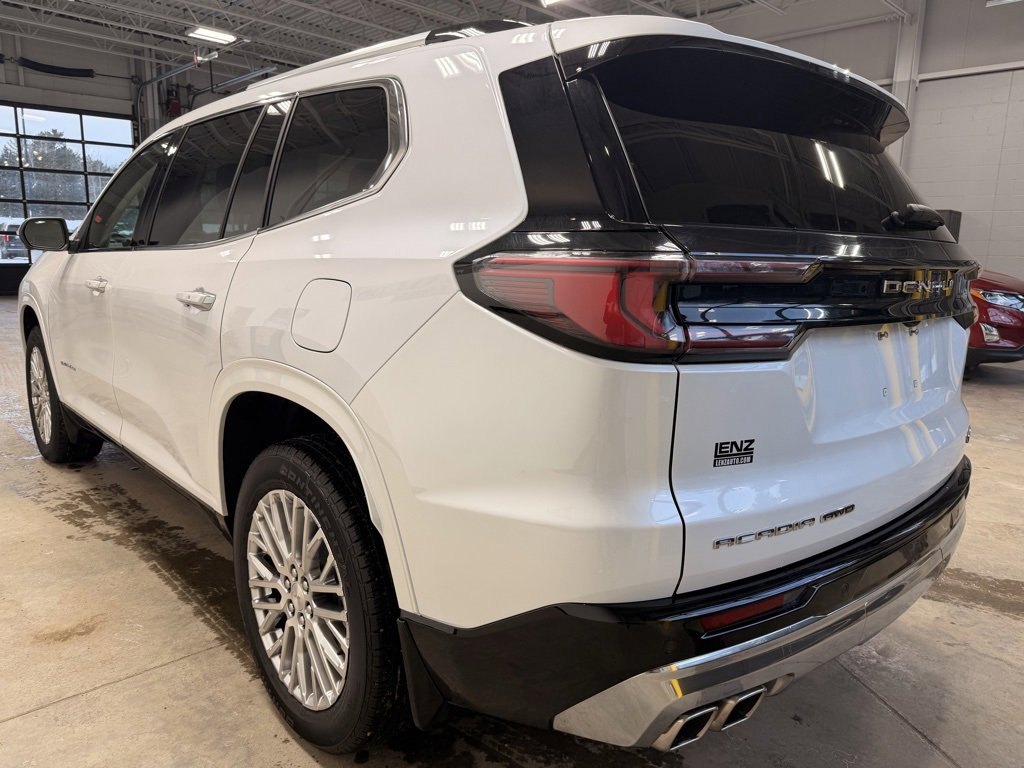 Used 2024 GMC Acadia Denali image 5