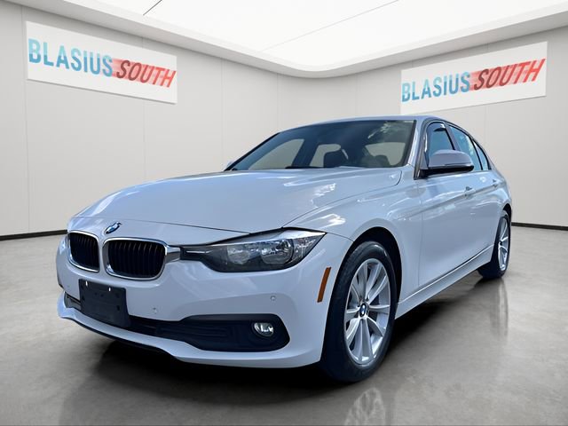 Used 2017 BMW 320i xDrive Sedan image 7