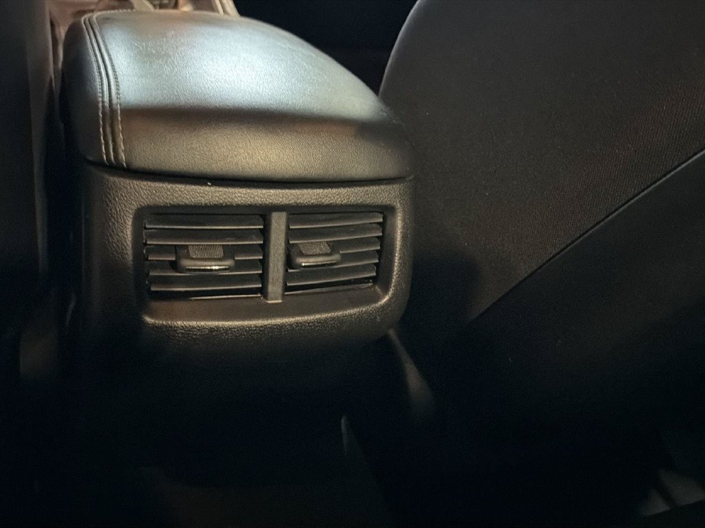 Used 2023 Dodge Challenger GT RWD image 27