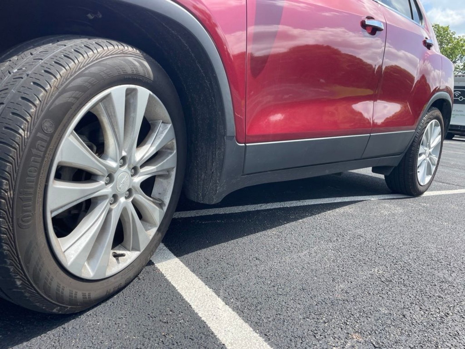 Used 2018 Chevrolet Trax Premier FWD image 31