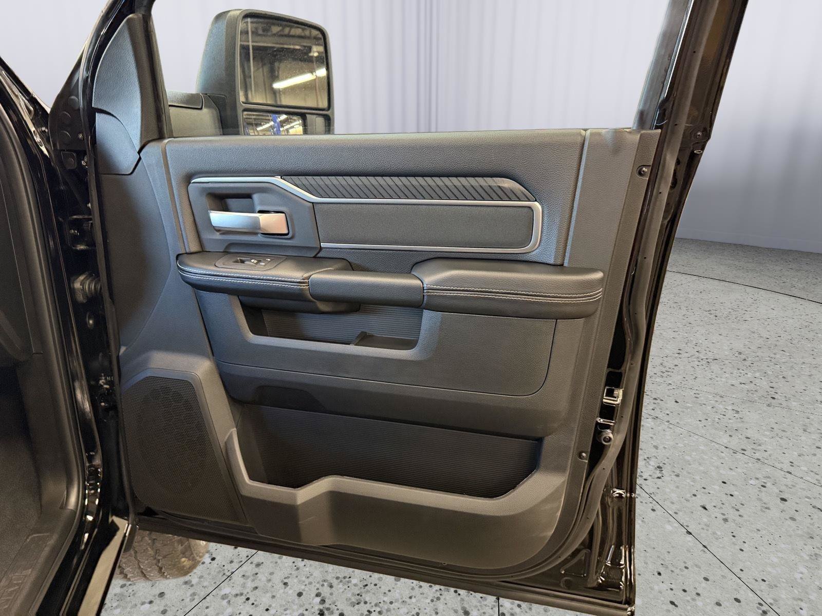 New 2026 RAM 2500 Big Horn AWD/4WD image 42