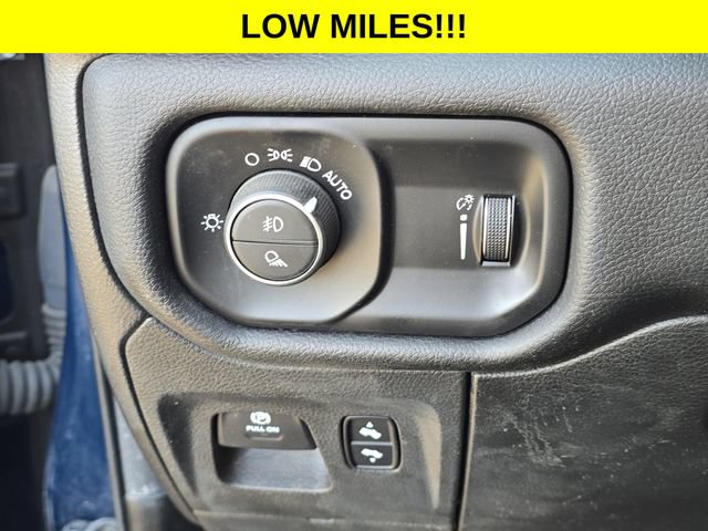 Used 2020 RAM 1500 Big Horn AWD/4WD image 12
