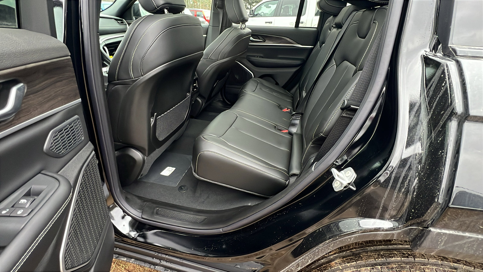 New 2026 Jeep Grand Cherokee Limited w/ Limited Altitude Package AWD/4WD image 20
