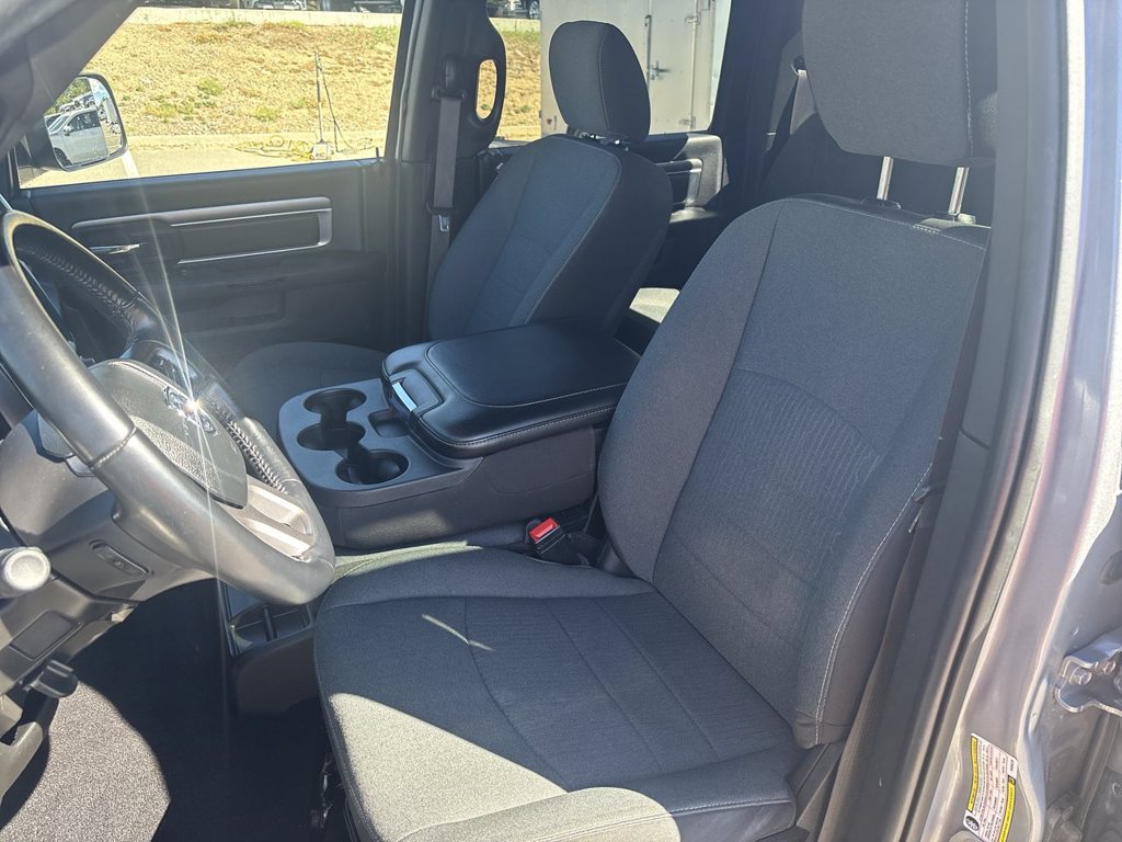 Used 2023 RAM 1500 Warlock AWD/4WD image 19