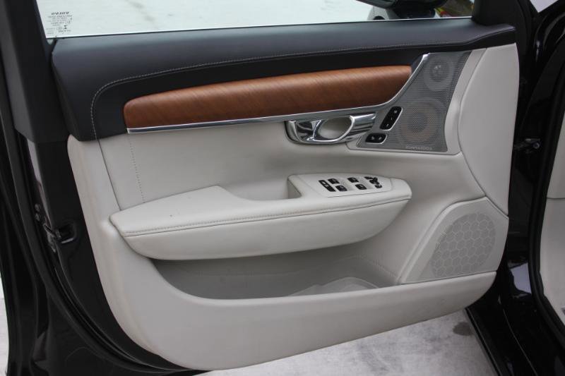 Used 2017 Volvo S90 T6 Inscription w/ Vision Package image 15