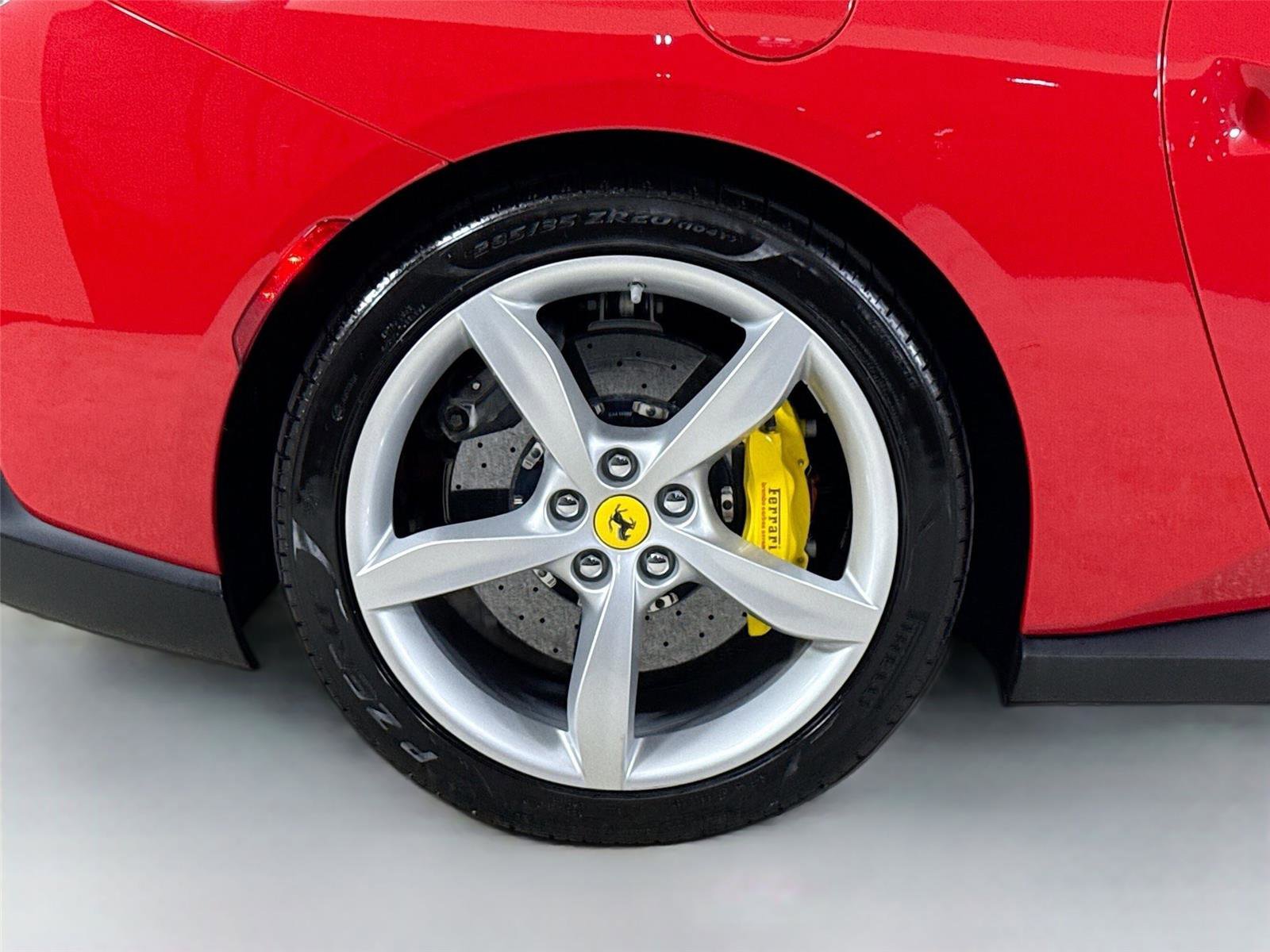 Used 2020 Ferrari Portofino RWD image 37