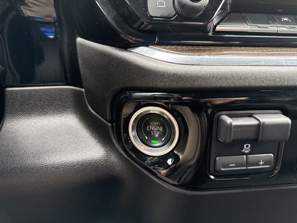 Used 2025 Chevrolet Silverado 1500 LT image 23