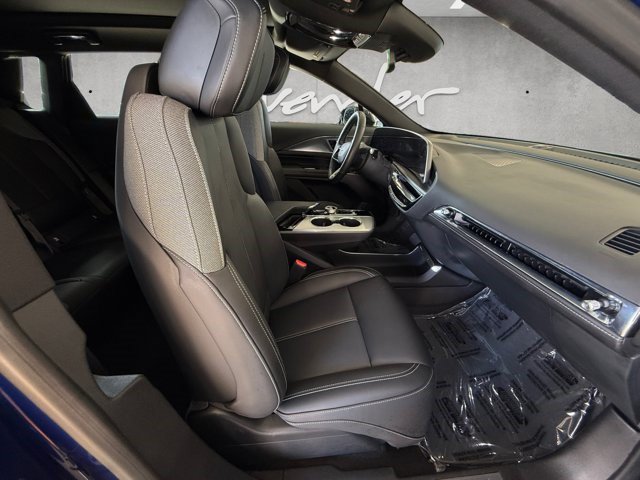 Certified 2024 Cadillac Lyriq Tech RWD image 21