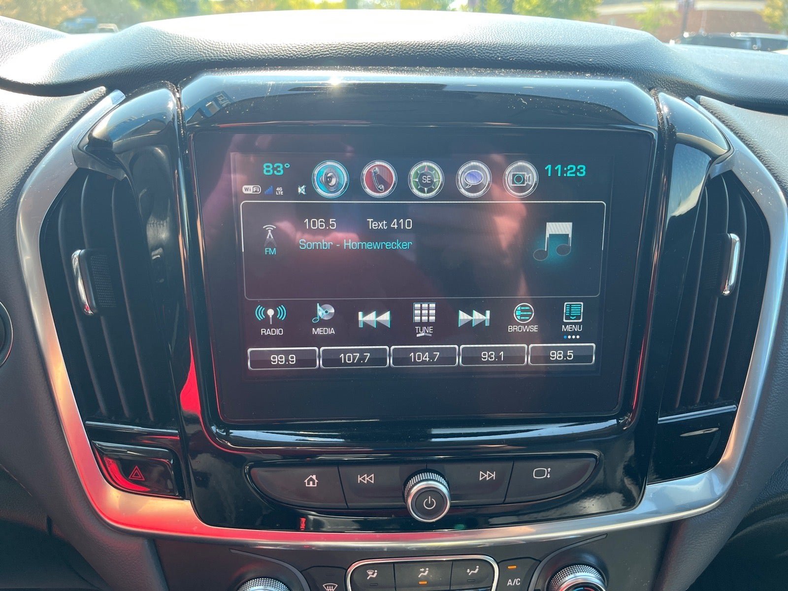 Used 2019 Chevrolet Traverse LT w/ LT Premium Package AWD/4WD image 29