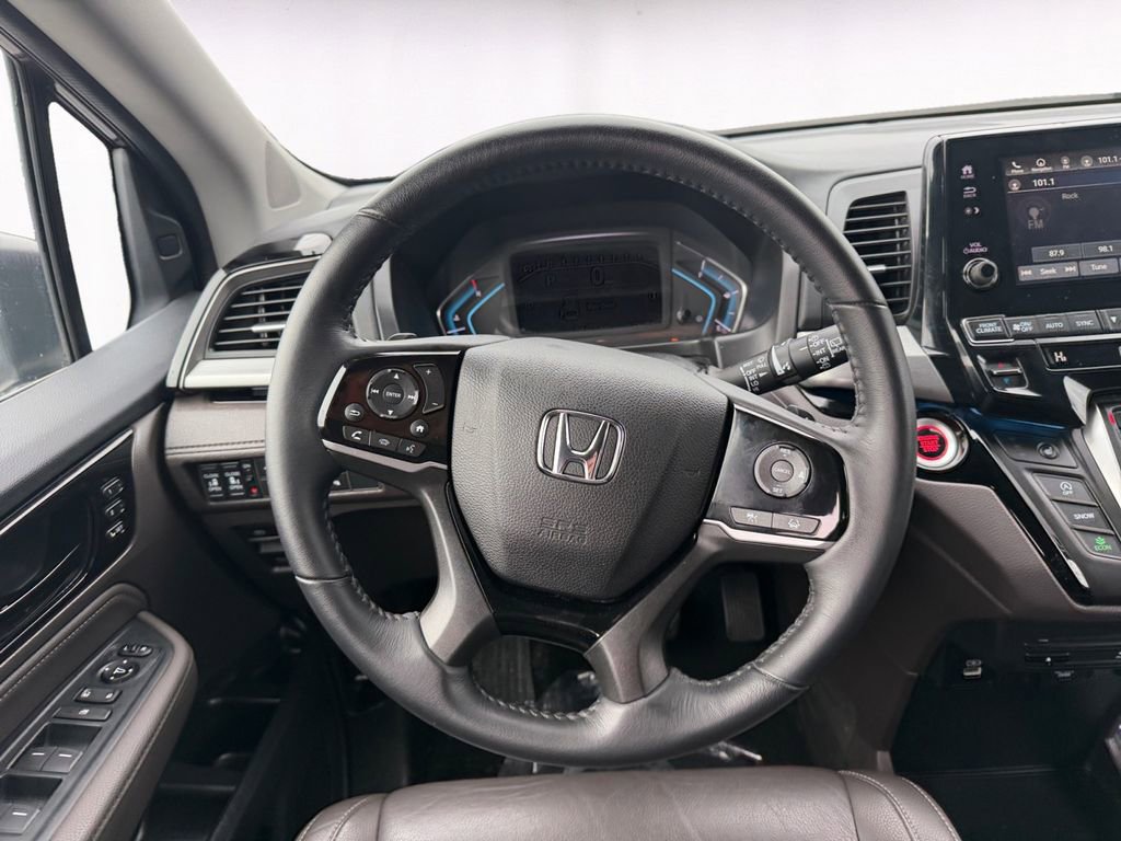 Used 2023 Honda Odyssey Touring image 12
