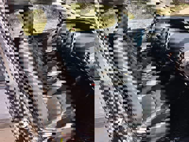 Used 2020 Toyota Prius Prime Limited image 12